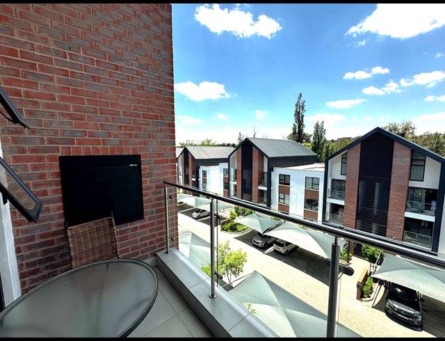 1 BEDROOM APARTMENT FOR SALE IN SANDRINGHAM